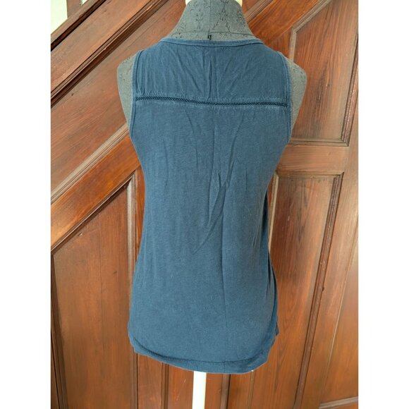 Eddie Bauer Womens Navy Blue Sleeveless Tank Top With Lace Detail Size S - Picture 2 of 6